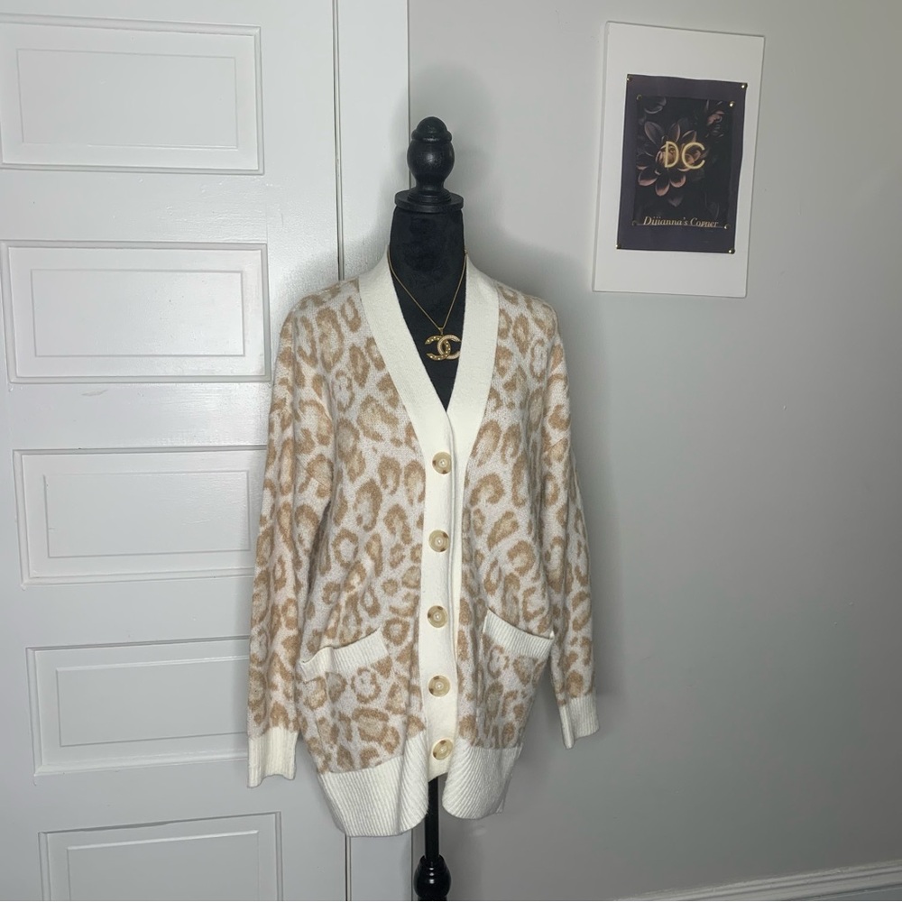 Loft Leopard Print Boyfriend Cardigan Size M